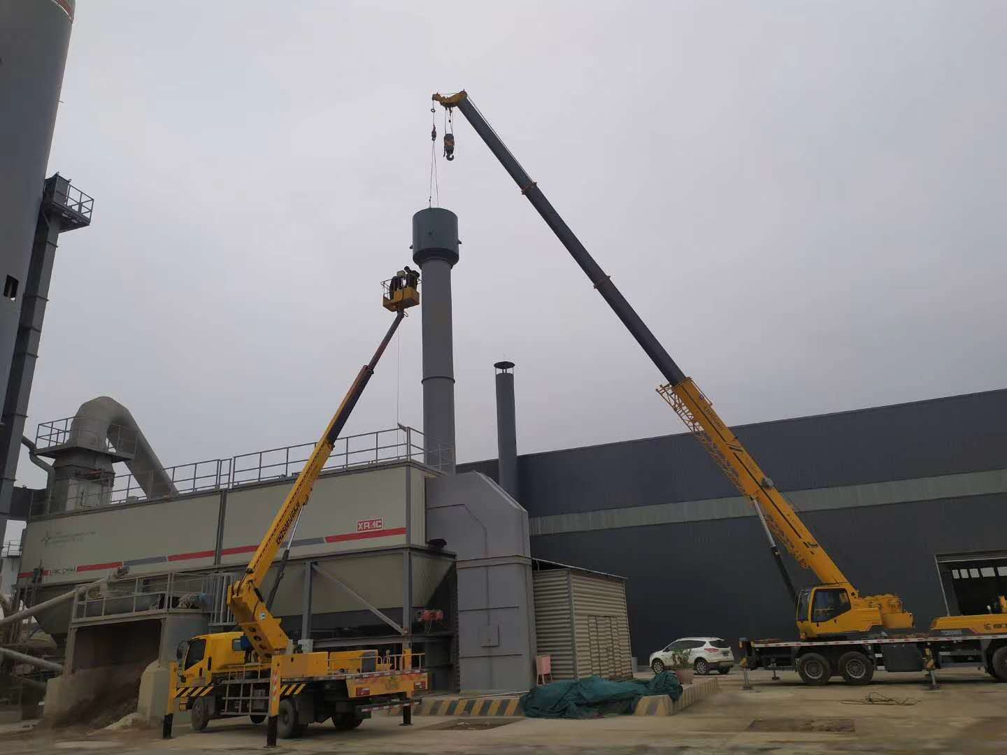 消聲器安裝現(xiàn)場(chǎng)